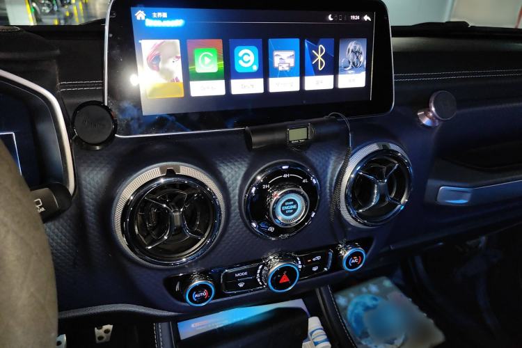 Used Beijing Auto BJ40 2020 2.0T Automatic Four-Wheel Drive Urban Hunter Edition Chivalrous Type