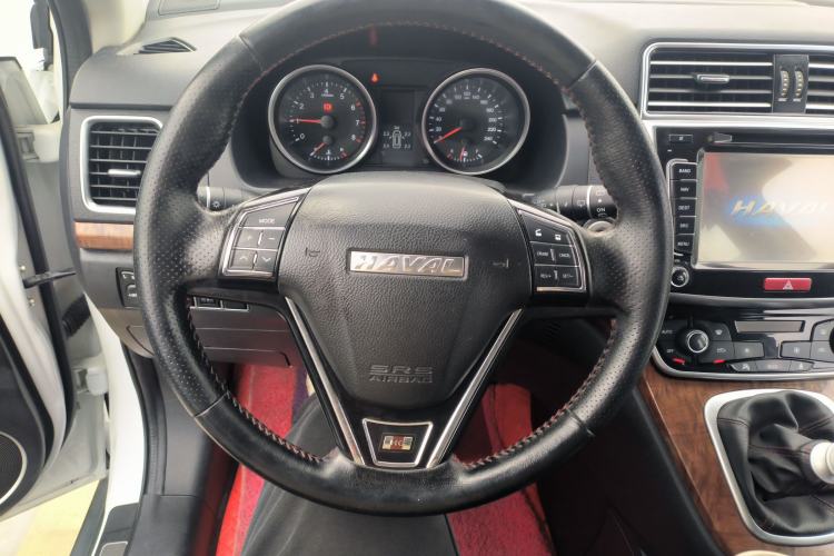 Used Haval H6 2015 Revised Version Sport Edition 1.5T Manual Transmission Two-Wheel Drive Elite Grade
