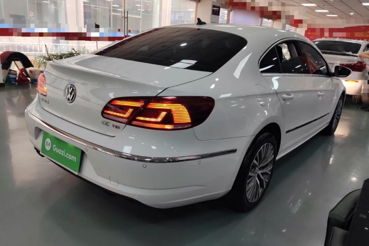 Used Volkswagen FAW-Volkswagen CC 2016 2.0 TSI Luxury Model
