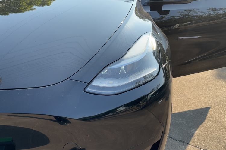 Used Tesla Model Y 2022 Rear-Wheel-Drive Version
