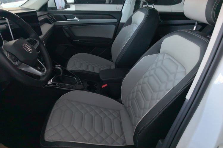 Used Volkswagen Tayron 2023 300TSI Two-Wheel-Drive Luxury Plus Advanced Edition
