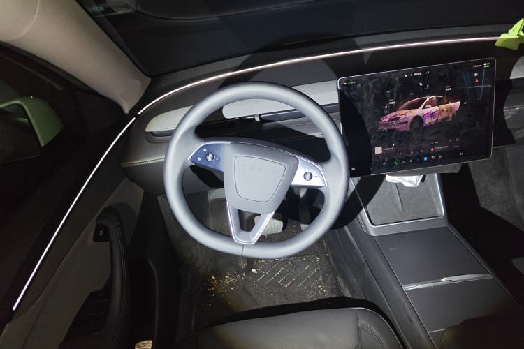 Used Tesla Model Y 2025 Rear-Wheel-Drive Version
