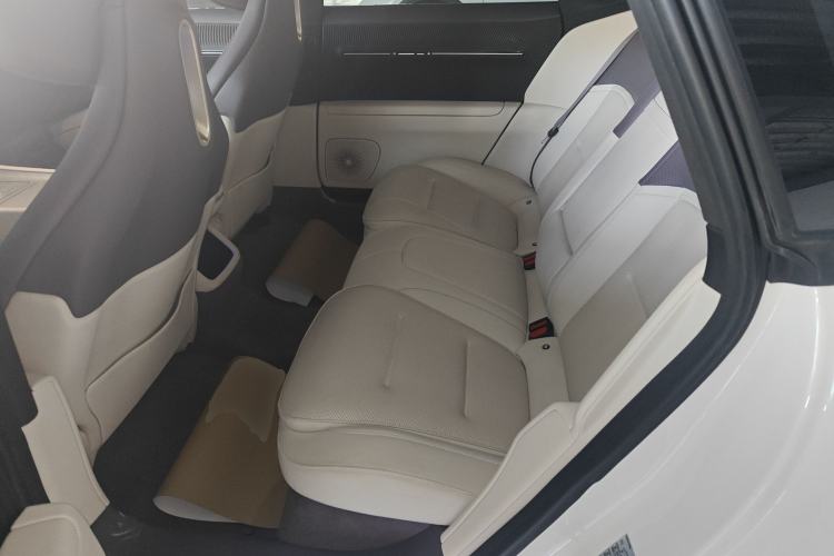 Used  12 2024 700 Three-Laser Rear-Wheel Drive Smart Enjoyment Version
