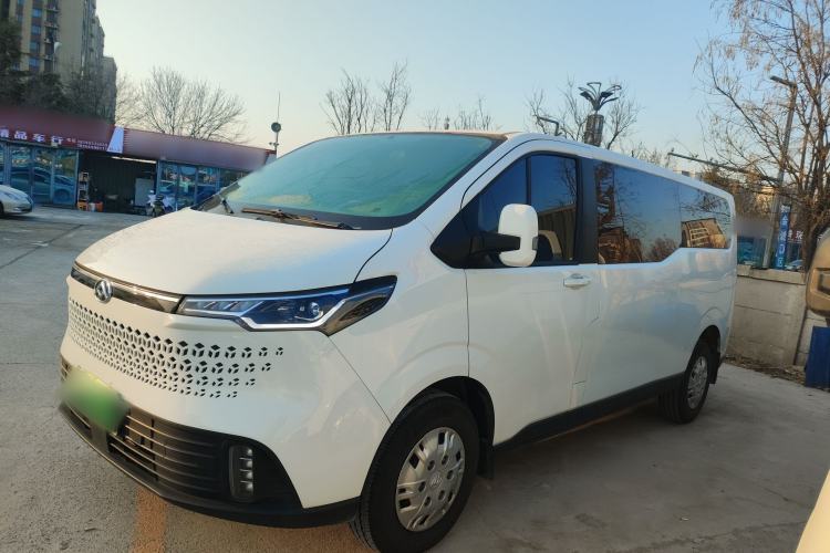 Used SAIC MAXUS Xintu V70 2023 2.0T Elite Edition Automatic Long Wheelbase Low Roof – 6/7 Seats