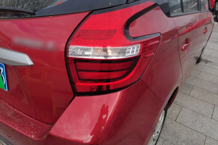 Used Toyota YARiS L 2019 1.5E CVT Dynamic Edition China VI compliant
