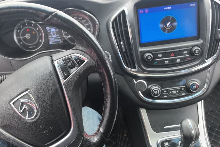 Used Baojun 560 2016 1.8L iAMT Luxury Model