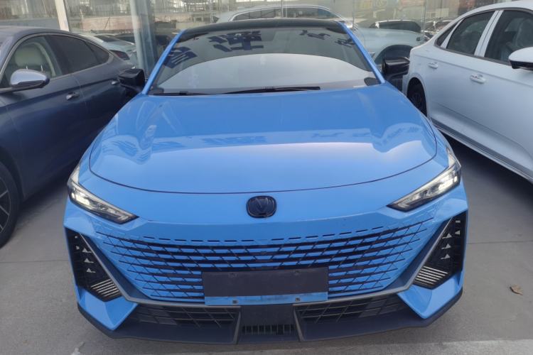 Used Changan UNI-V 2022 1.5T Prestige Version
