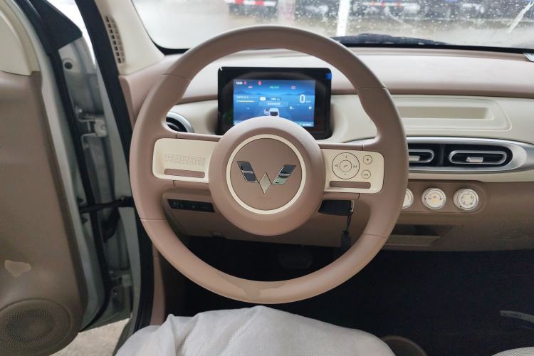 Used Wuling Hongguang MINIEV 2025 Four-Door Version Advanced Edition
