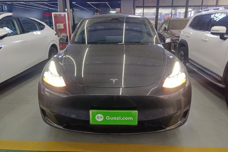 Used Tesla Model Y 2024 Long-Range All-Wheel-Drive Version