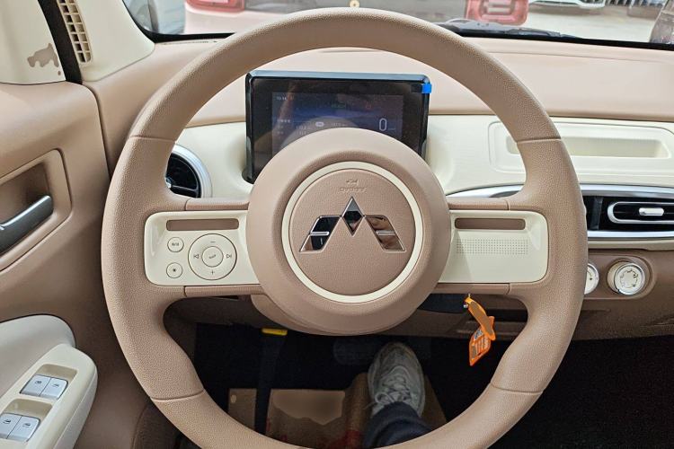 Used Wuling Hongguang MINIEV 2025 Four-Door Version Advanced Edition
