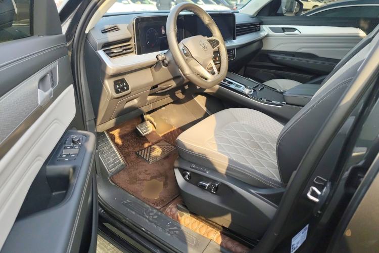 Used Volkswagen Talagon 2024 380TSI All-Wheel Drive R-Line Cruise Edition
