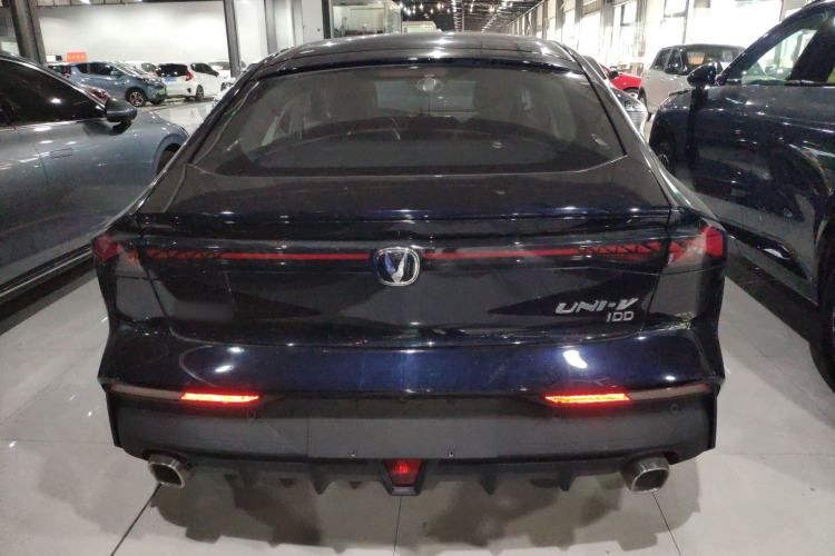 Used Changan UNI-V iDD 2023 ZhiDian iDD 1.5T 113km Smart & Fun Version
