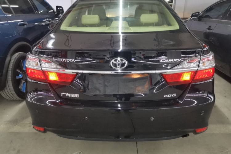 Used Toyota Camry 2015 2.0G Premier Edition