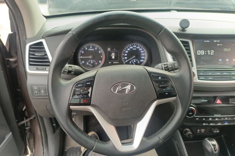 Used Hyundai Tucson 2015 1.6T Dual-Clutch Two-Wheel-Drive Smart Model