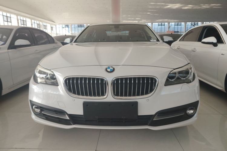 Used BMW 5 Series 2014 520i Elegant Edition

