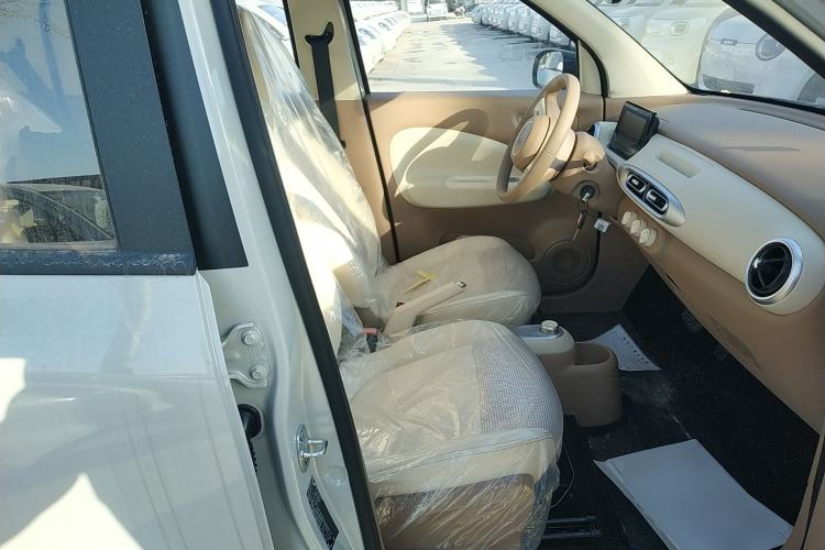 Used Wuling Hongguang MINIEV 2025 Four-Door Version Advanced Edition
