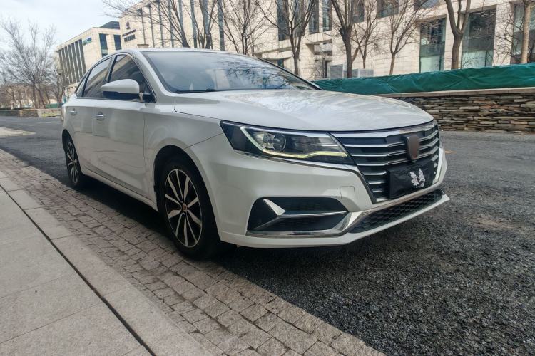 Used Roewe i6 2019 PLUS 20T TST 4G Connected Flagship Superb Edition
