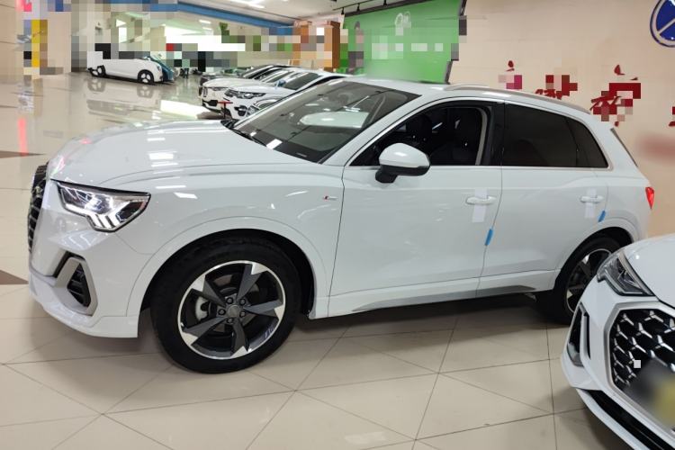 Used Audi Q3 2020 35 TFSI Fashion Dynamic Model
