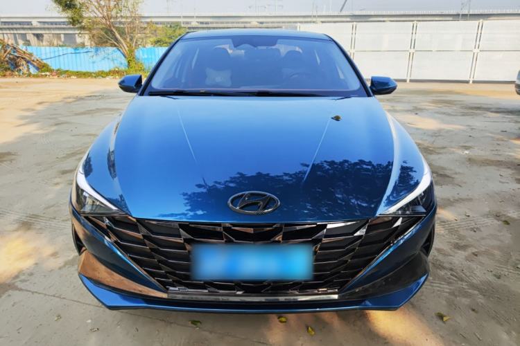 Used Hyundai Elantra 2022 1.5L CVT LUX Prestige Edition
