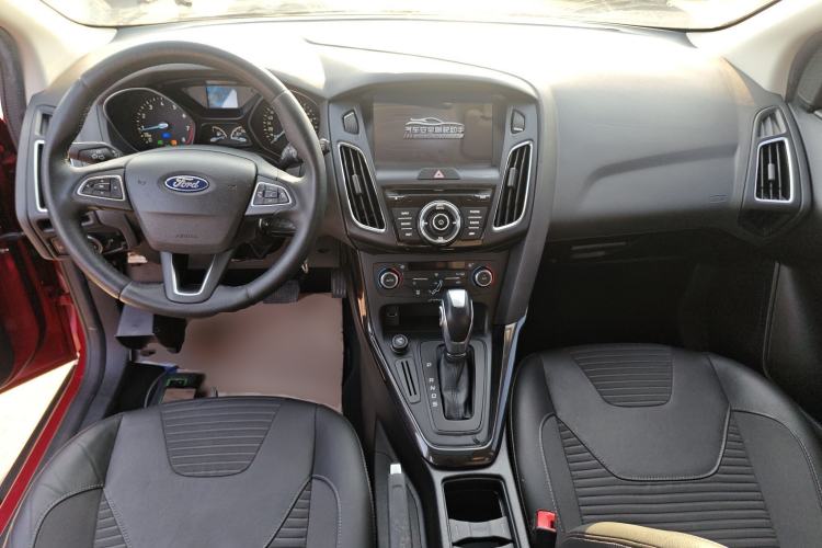 Used Ford Focus 2015 Hatchback 1.6L Automatic Fashion Edition