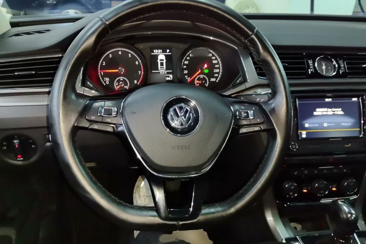 Used Volkswagen Passat 2017 330TSI DSG Luxury Edition
