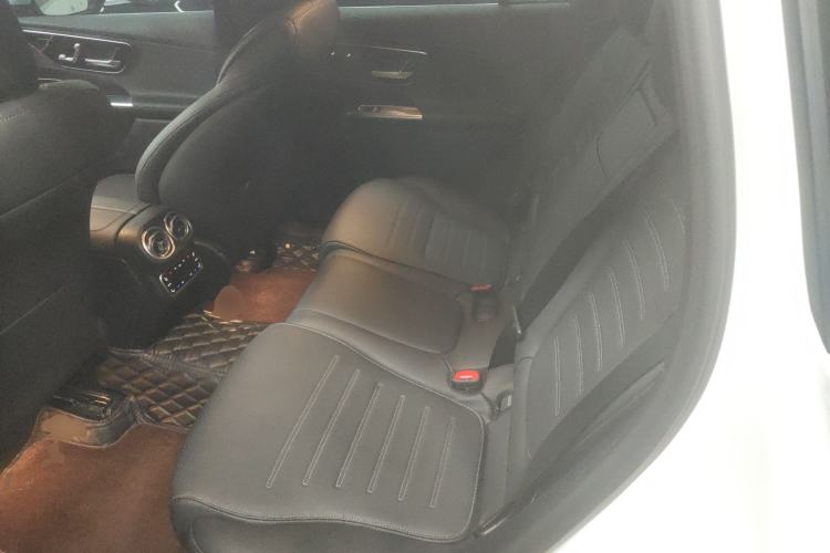 Used Mercedes-Benz GLC 2023 GLC 260 L 4MATIC Luxury Model 5 Seats