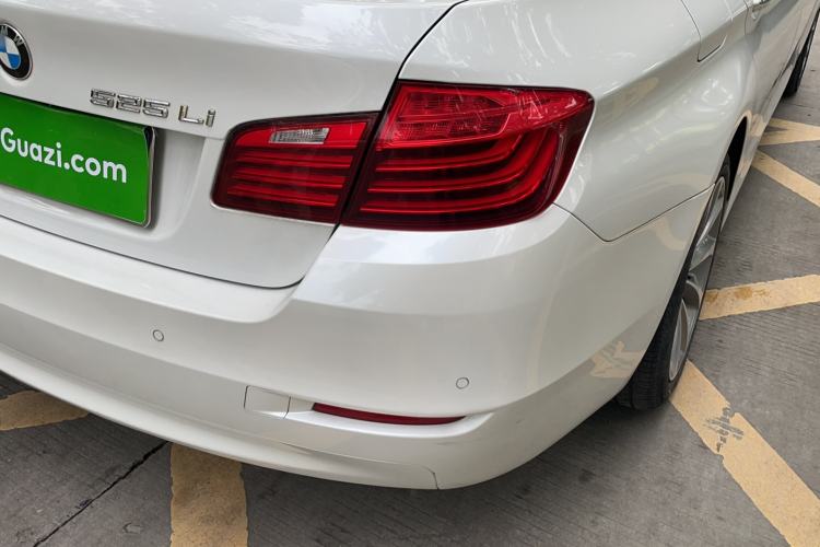 Used BMW 5 Series 2017 525Li Leading Model
