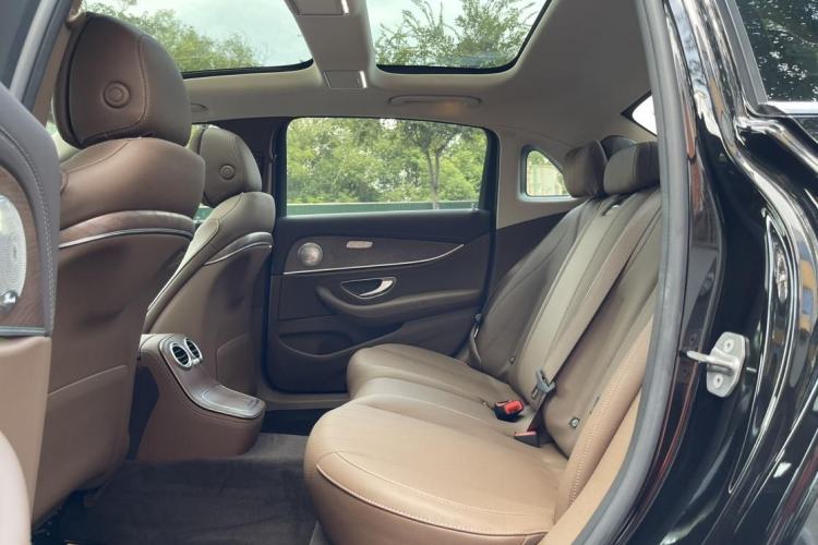 Used Mercedes-Benz E-Class 2023 E 260 L