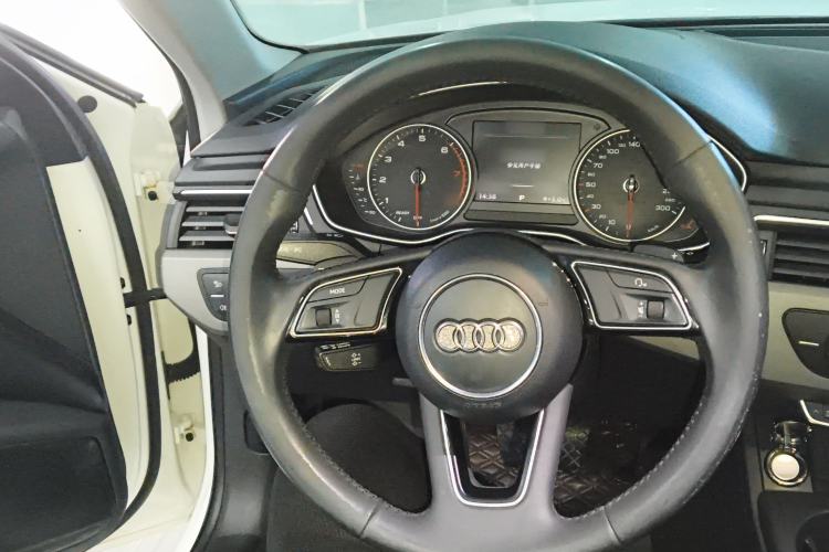 Used Audi A4L 2017 40 TFSI Ambition Edition