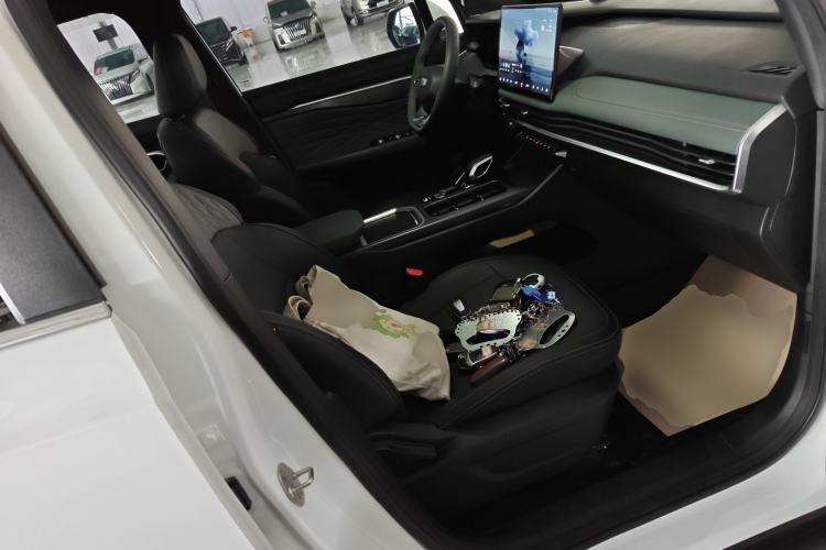 Used Geely Auto Haoyue L 2024 2.0T DCT Prestige Version
