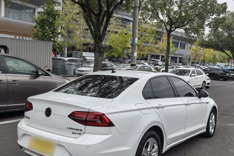 Used Volkswagen Lamando 2019 230TSI DSG Fashion Edition China VI
