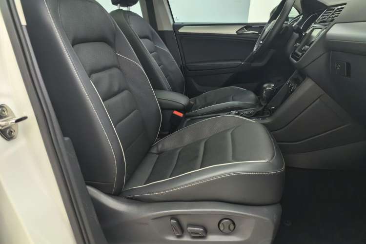 Used Volkswagen Tiguan L 2017 380TSI Automatic All-Wheel Drive Supreme Flagship Edition
