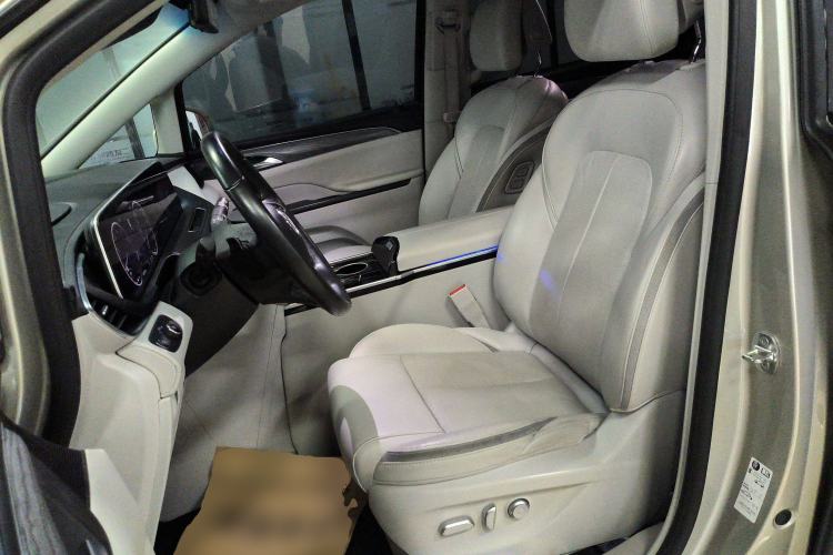 Used Buick GL8 2023 ES Lu Zun Deluxe Model
