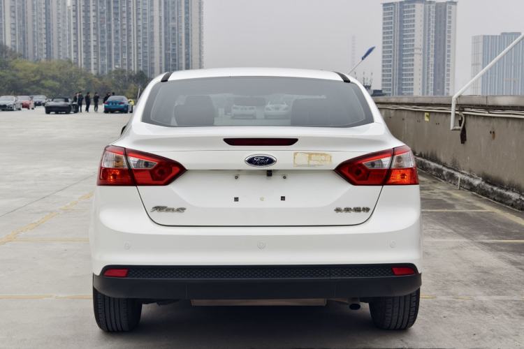 Used Ford Focus 2012 Sedan 1.6L Manual Fashion Edition