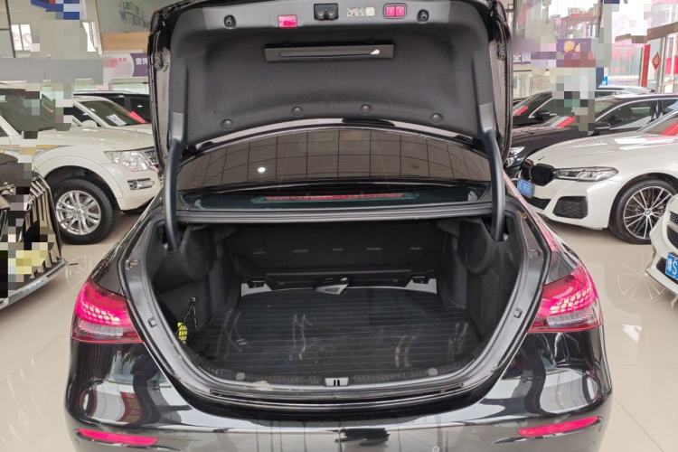 Used Mercedes-Benz E-Class 2023 Restyled E 300 L Sport Luxury Edition
