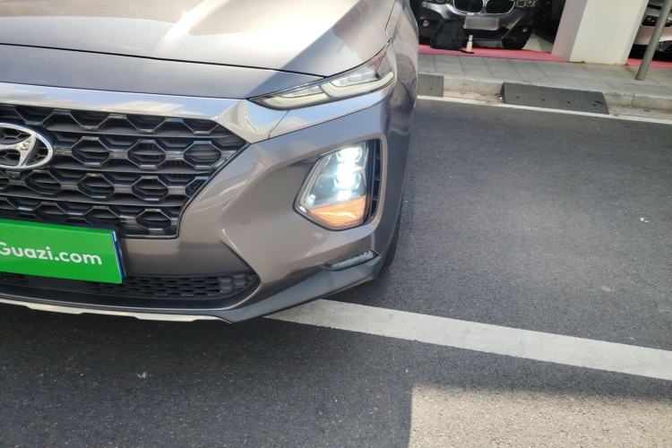 Used Hyundai Santa Fe 2019 380 TGDi DLX Automatic Two-Wheel Drive Prestige Plus Version China VI Standard
