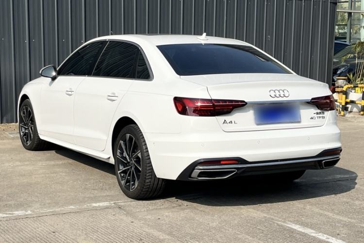 Used Audi A4L 2022 40 TFSI Luxury Prestige Edition
