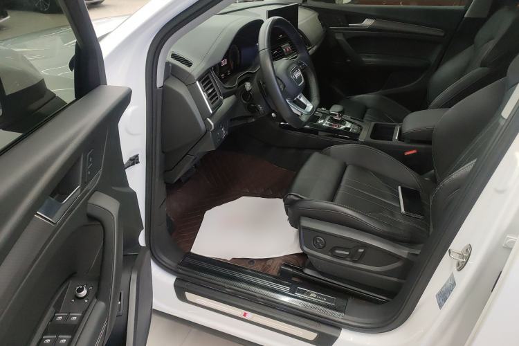 Used Audi Q5L 2022 40T Luxury Dynamic Model