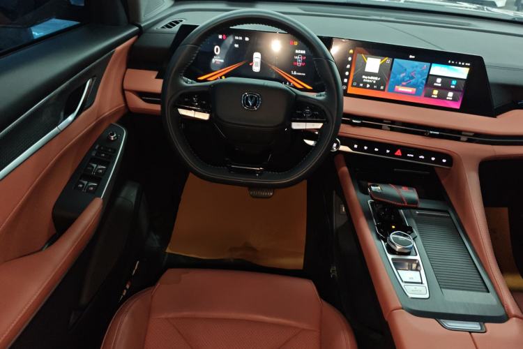 Used Changan CS75 PLUS 2024 3rd Generation Champion Edition 1.5T Intelligent Drive Dynamic Model
