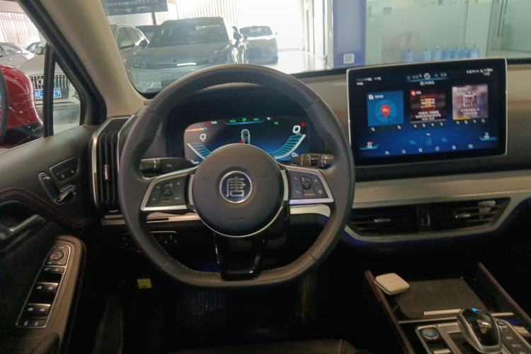 Used BYD Tang New Energy 2018 DM 2.0T All-Wheel Drive Smart Connectivity Luxury Model 7 Seats China V Emission Standard
