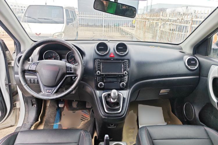 Used Haval H6 2015 Upgraded Model 1.5T Manual Two-Wheel Drive Elite Version