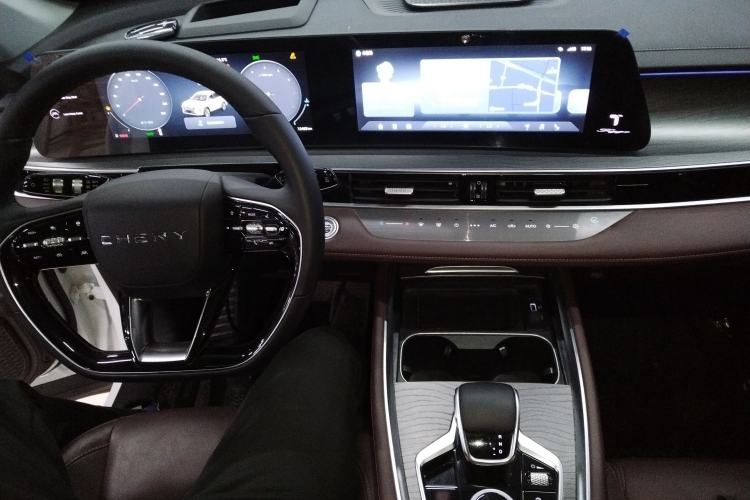 Used Chery Tiggo 8 PRO 2024 Champion Edition 290T Two-Wheel Drive Peak Version 5 Seats