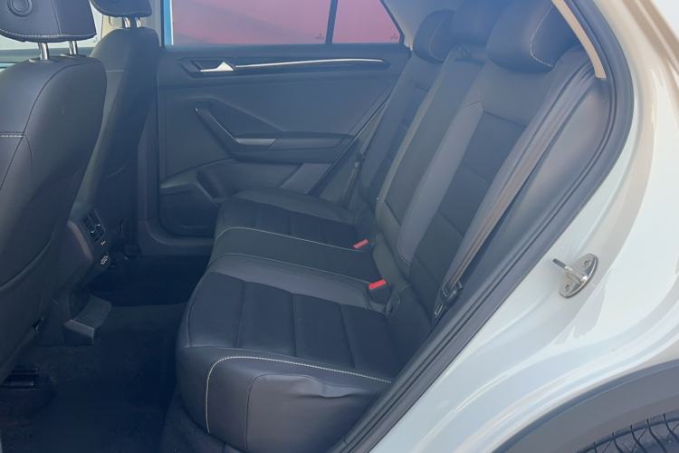 Used Volkswagen T-ROC 2019 280TSI DSG Two-Wheel Drive Comfort Version China VI Standard
