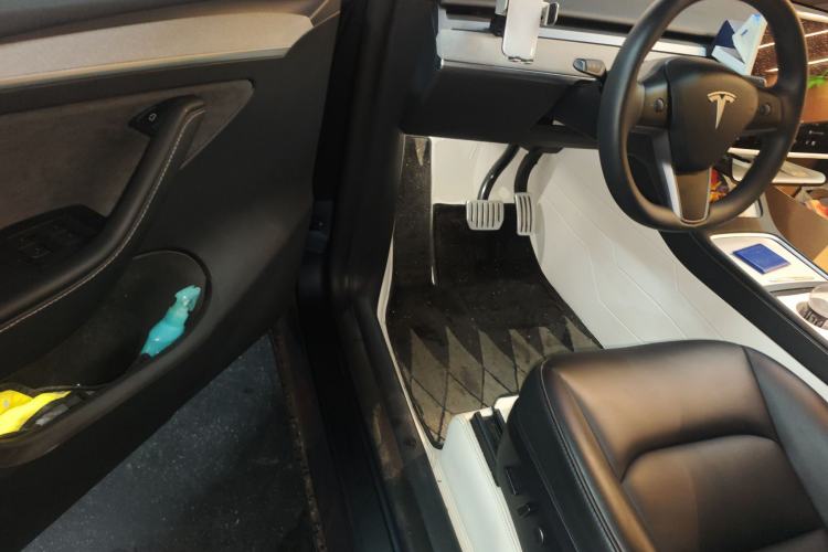 Used Tesla Model Y 2024 Rear-Wheel-Drive Version