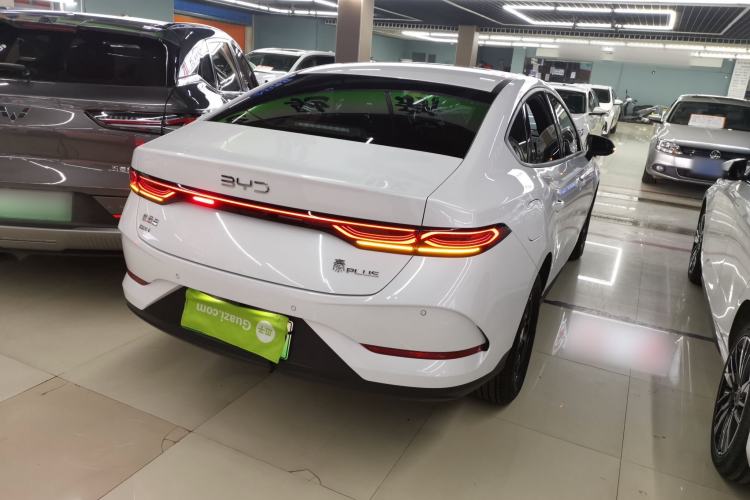 Used BYD Qin PLUS 2025 DM-i Smart Drive 55KM Leading Model
