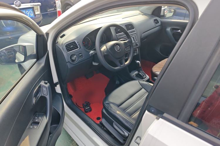 Used Volkswagen Polo 2014 1.6L Automatic Comfort Edition