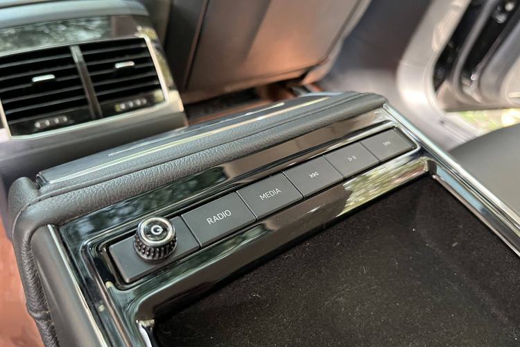 Used Volkswagen Phideon 2019 380TSI Two-Wheel Drive Business Edition China VI Standard
