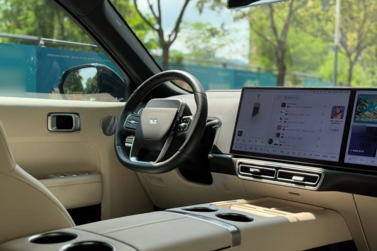 Used Li Auto L8 2023 Pro Model
