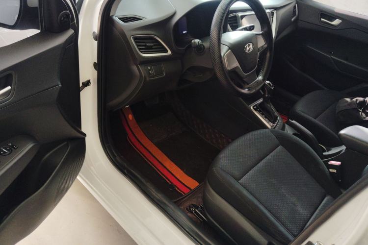 Used Hyundai Verna 2016 1.4L Automatic Cool Edition GLS
