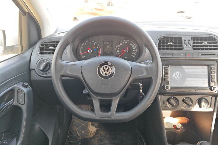 Used Volkswagen Polo 2014 1.4L Manual Fashion Edition
